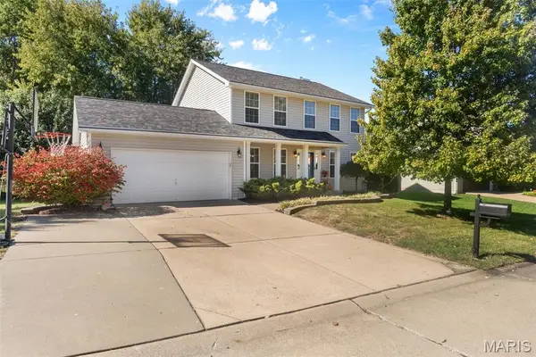 5009 Royal Burgess Drive, St Peters, MO 63304