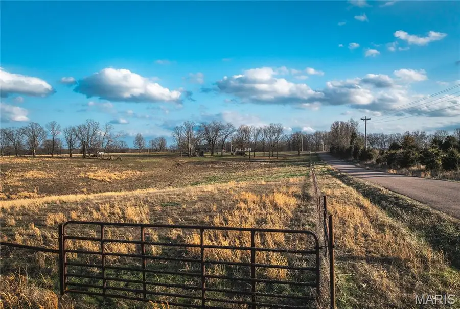 72 +/- acres Co Rd 8490, Newburg, MO 65550 - #2