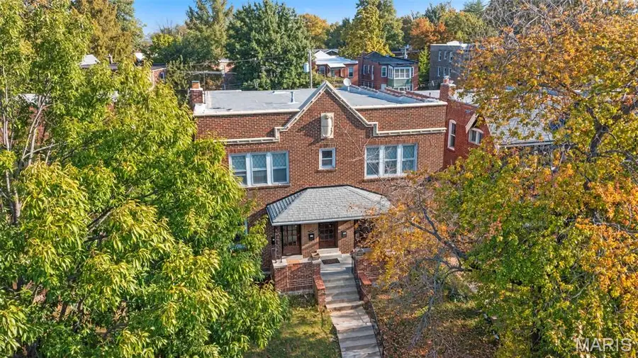 4453 Russell Boulevard, Saint Louis, MO 63110 - #3