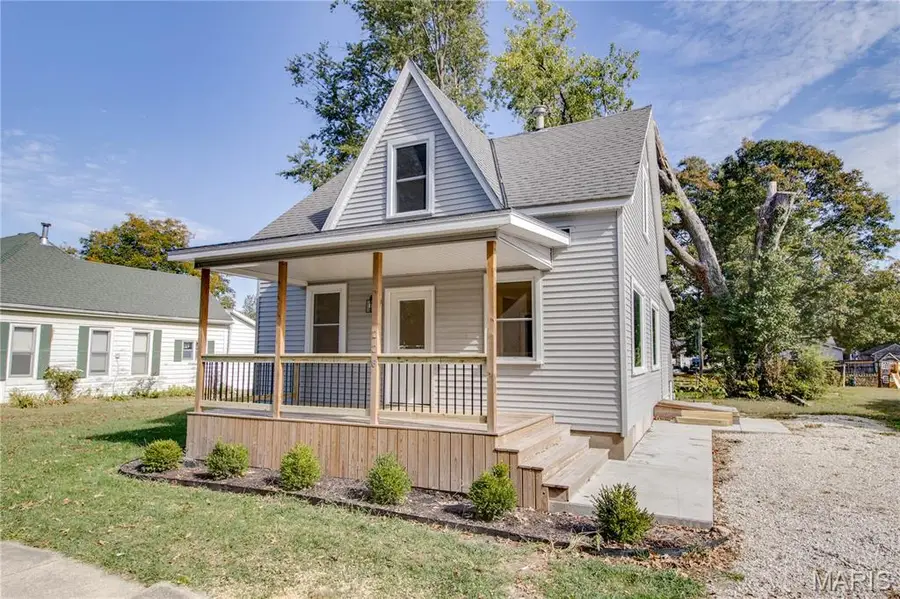 226 S Jackson Street, Pittsfield, IL 62363 - #2