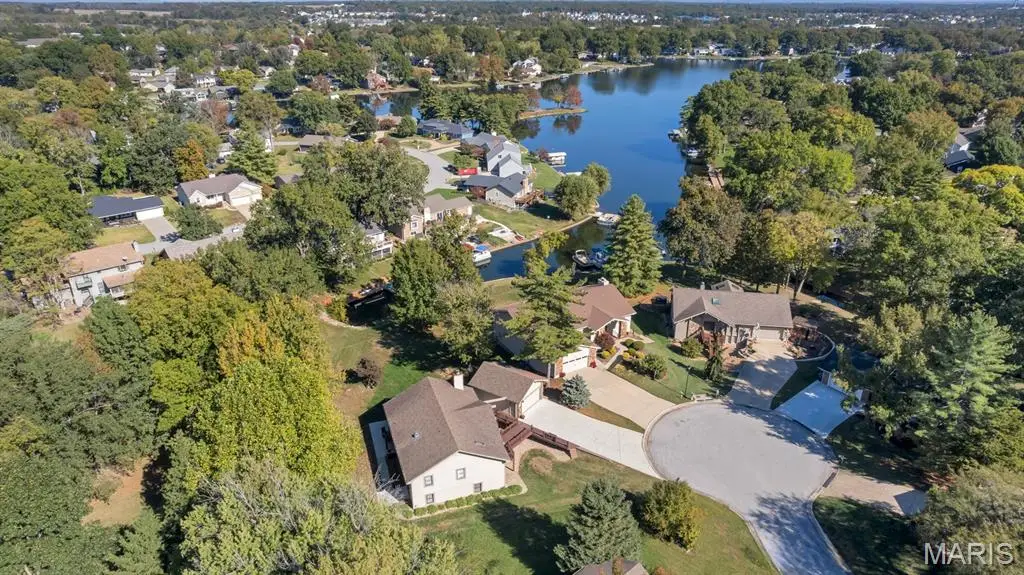 18 Clermont Court, Lake Saint Louis, MO 63367 - #1