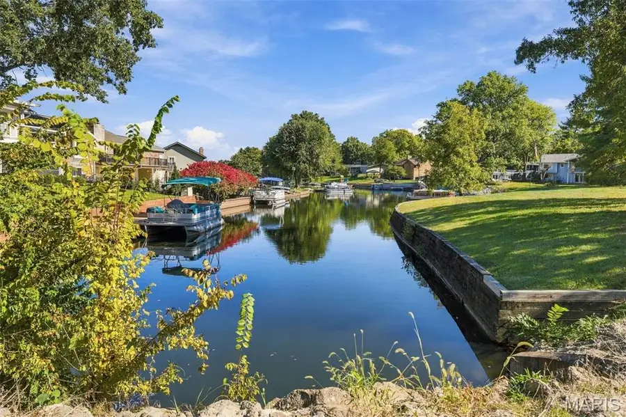 18 Clermont Court, Lake Saint Louis, MO 63367 - #3