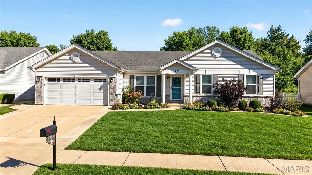 225 Royallsprings Parkway, Ofallon, MO 63368 - #1