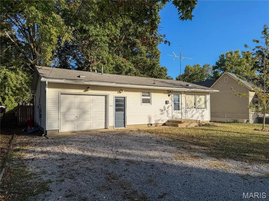 832 S Franklin Street, Litchfield, IL 62056 - #1