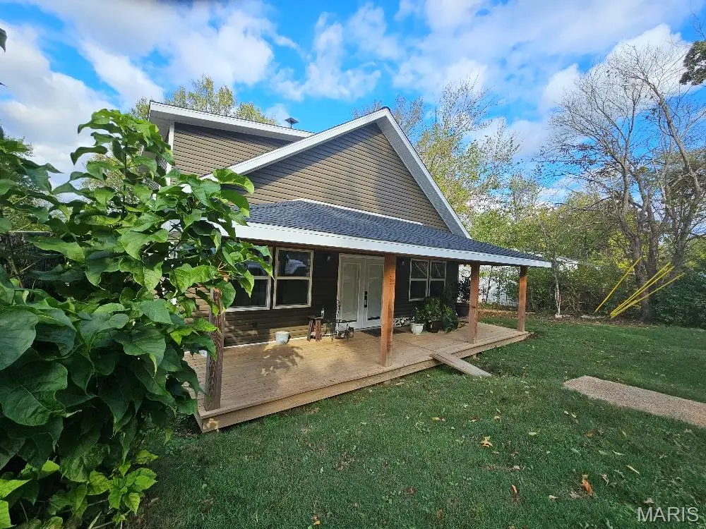 110 E. Pine Street, Van Buren, MO 63965 - #1