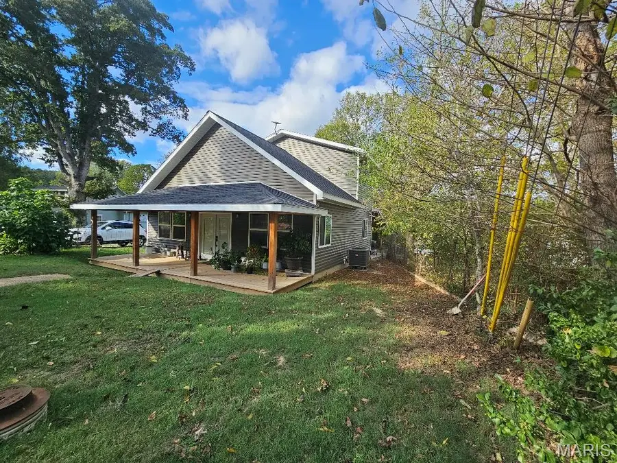 110 E. Pine Street, Van Buren, MO 63965 - #3