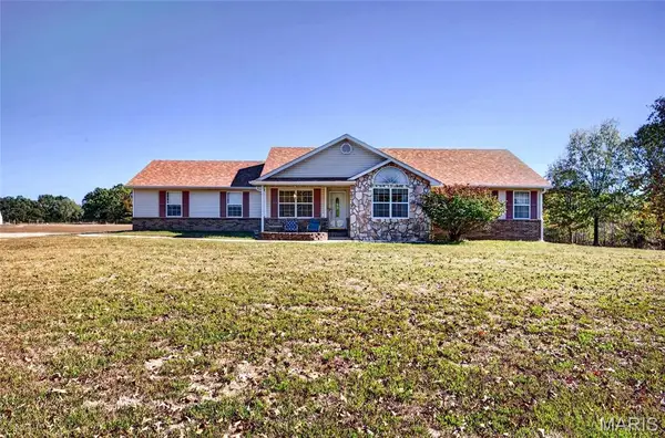 25350 Hideaway Lane, Lebanon, MO 65536