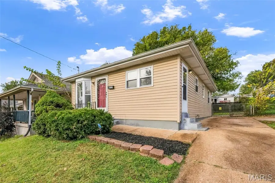 9937 Brook Avenue, Saint Louis, MO 63125 - #3