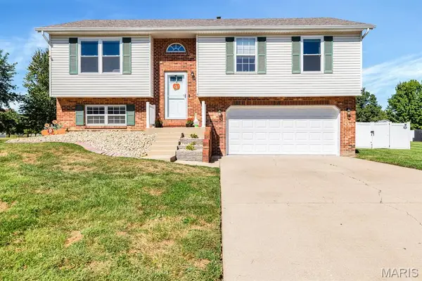 4 Leone Court, Maryville, IL 62062