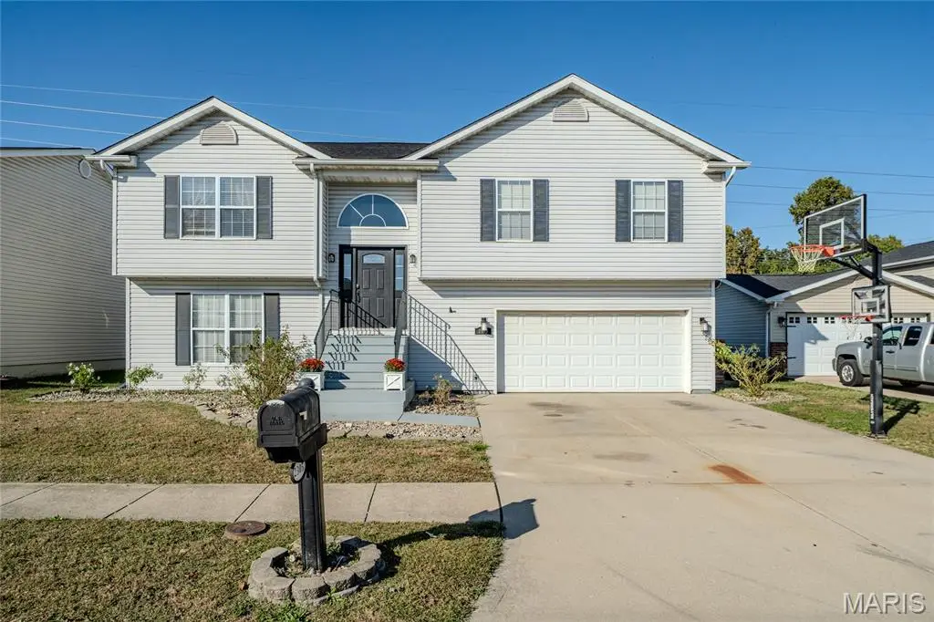 2305 Hunters Point Drive, Granite City, IL 62040 - #1