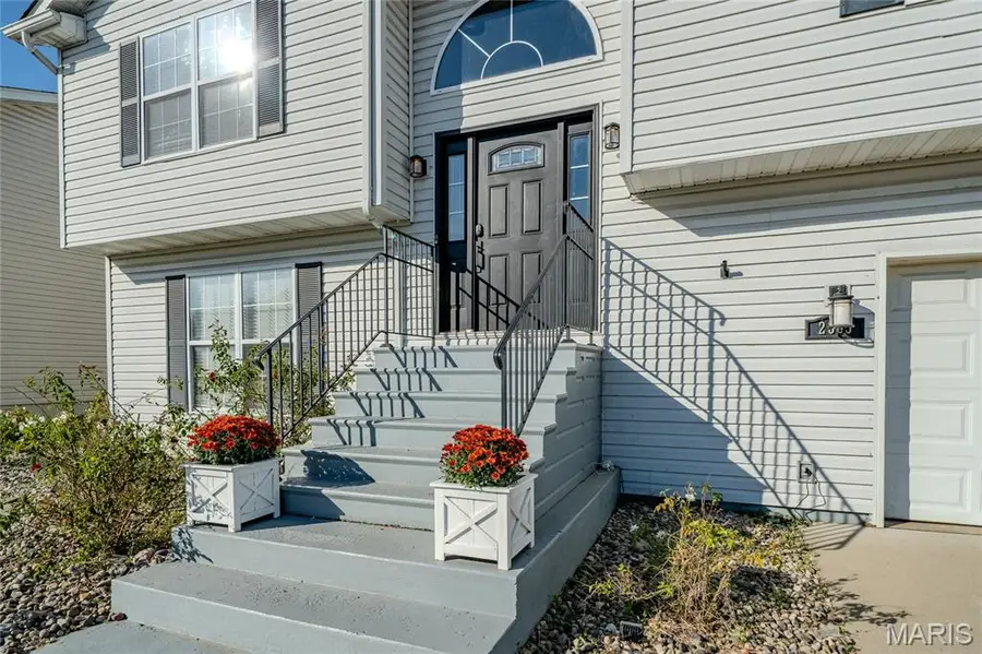 2305 Hunters Point Drive, Granite City, IL 62040 - #3