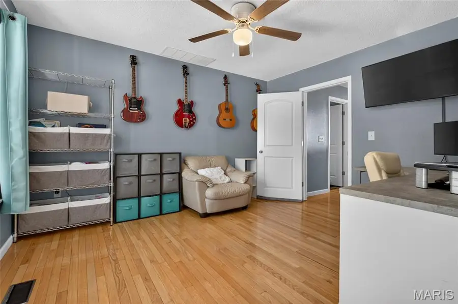 949 Columbia Avenue, Fairview Heights, IL 62208 - #3