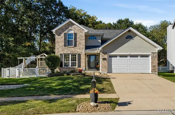 418 Hamilton Meadows Drive, Fenton, MO 63026