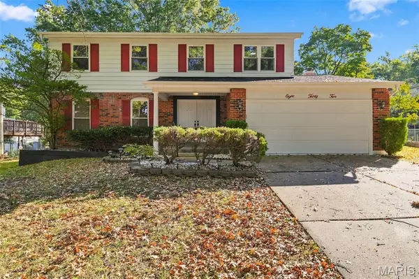 832 Courtland Place, Ballwin, MO 63021