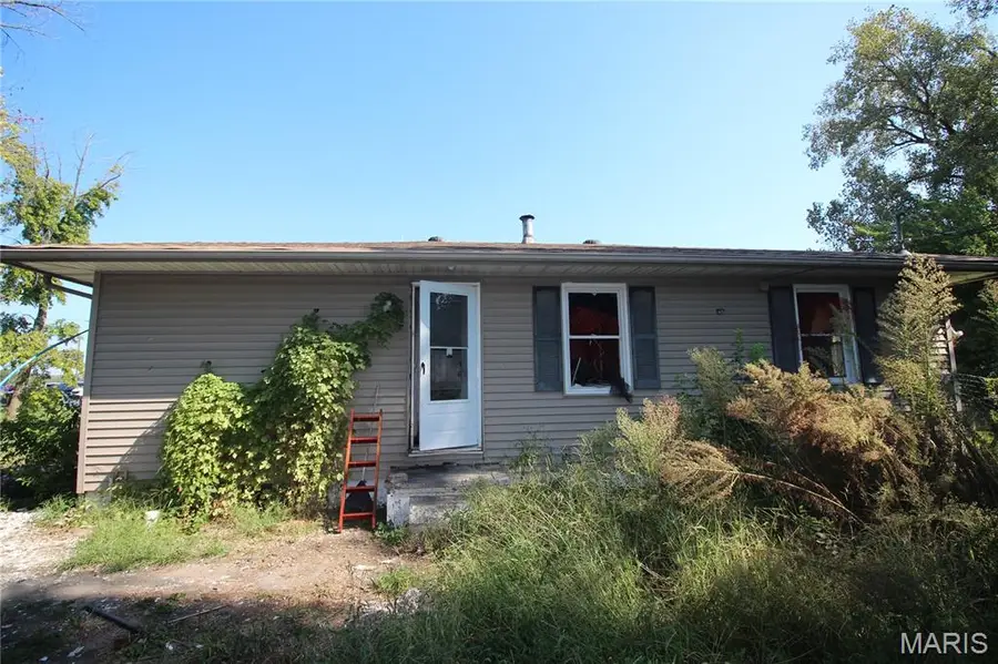 10 Lee Street, Cahokia, IL 62206 - #3