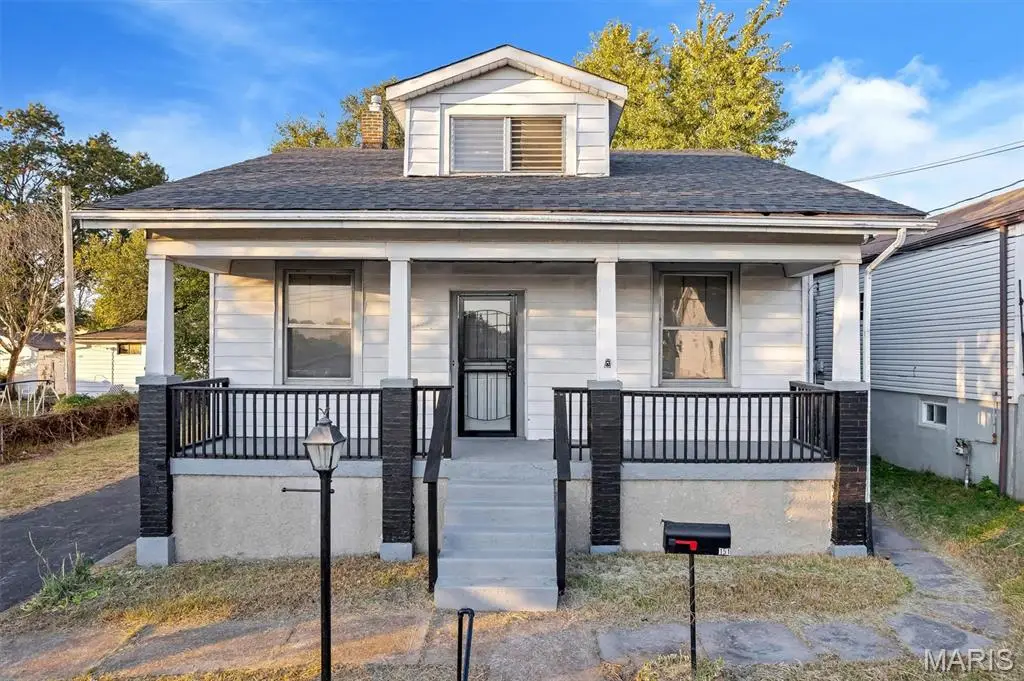 151 W Holden Avenue, Saint Louis, MO 63125 - #1