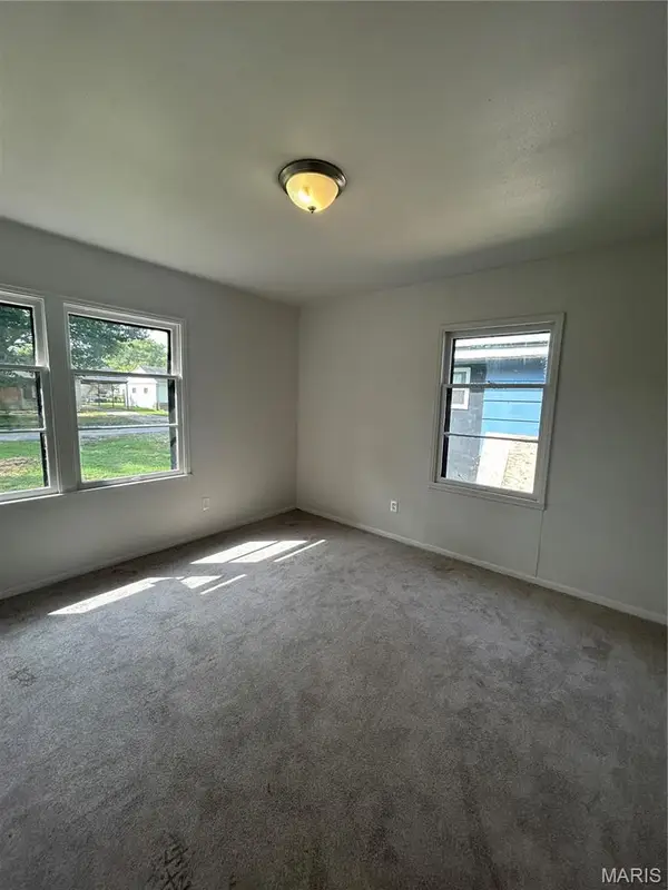 9 Agnes Drive, Cahokia, IL 62206