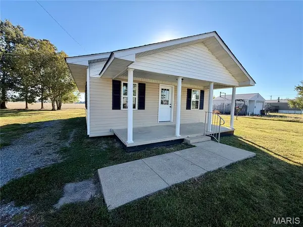 102 First Street, Qulin, MO 63961