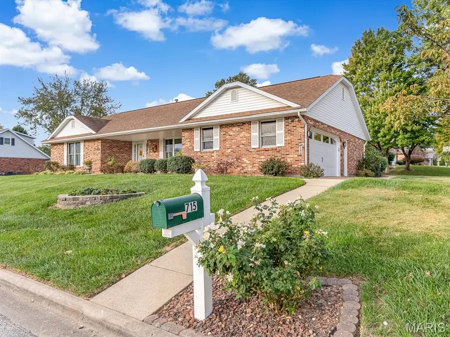 715 Legion Drive, Waterloo, IL 62298 - #2