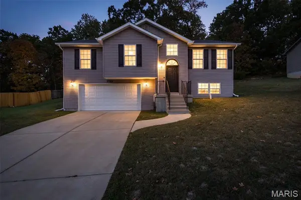 5645 Hawks Landing Drive, Hillsboro, MO 63050