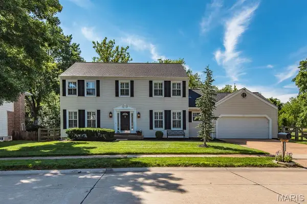 14960 Country Ridge Drive, Chesterfield, MO 63017