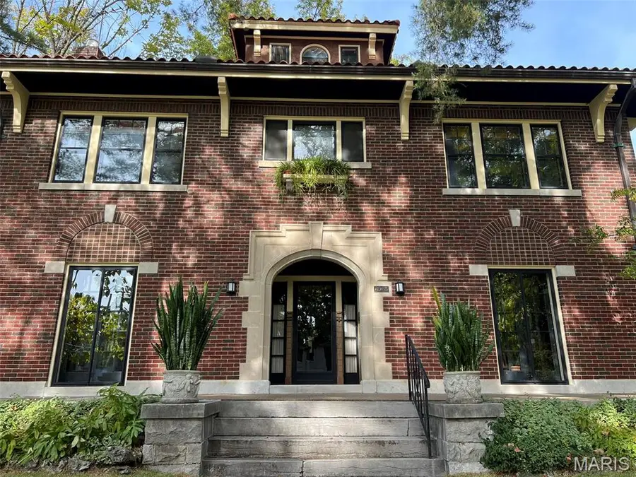 6965 Pershing Avenue, University City, MO 63130 - #3