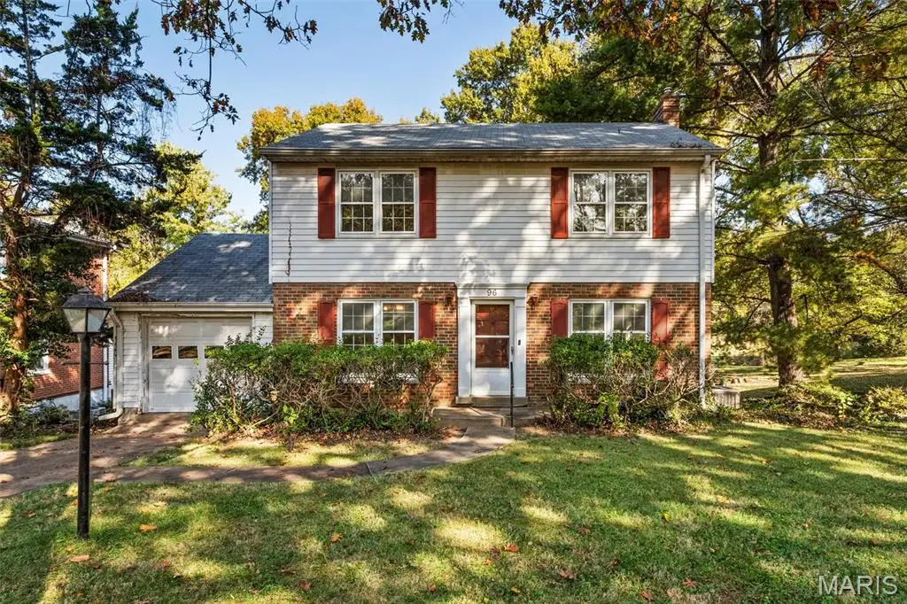96 Thorncliff Lane, Saint Louis, MO 63122 - #1
