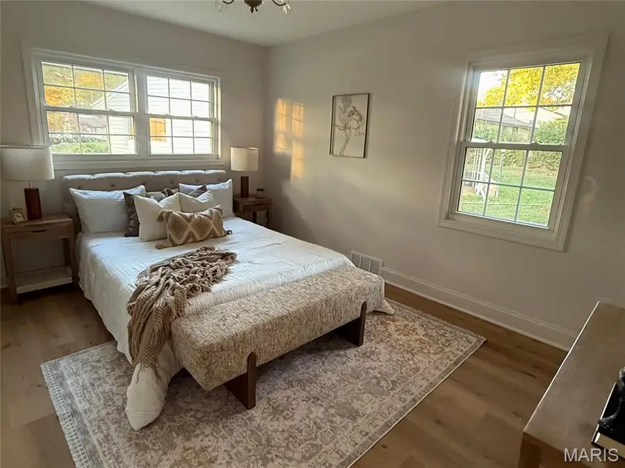 8135 Rockwood Drive, Saint Louis, MO 63123 - #3