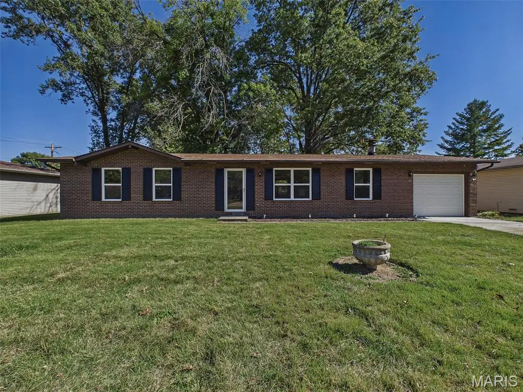 404 Anita Drive, Fairview Heights, IL 62208 - #1