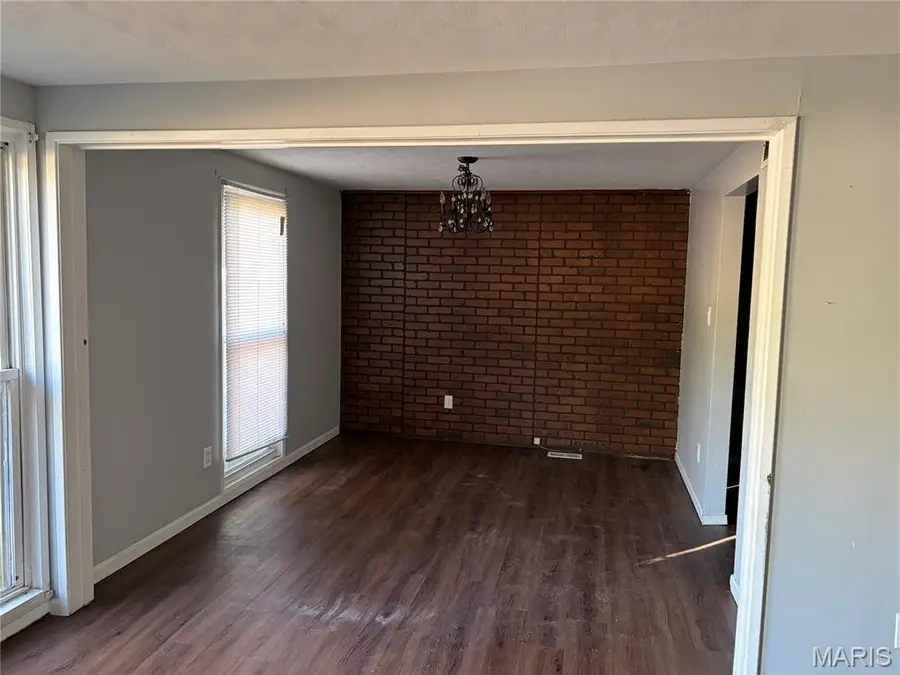 607 N James Street, Sparta, IL 62286 - #3