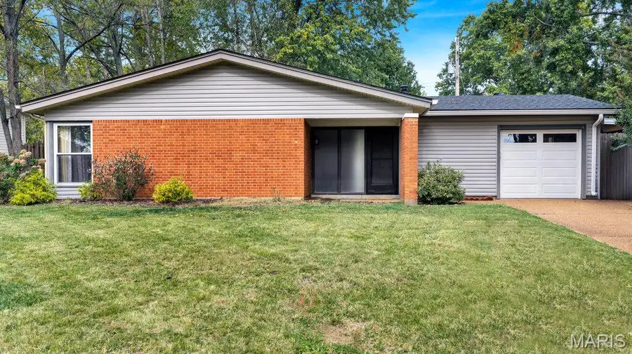 701 Chevron Drive, Saint Louis, MO 63125 - #2