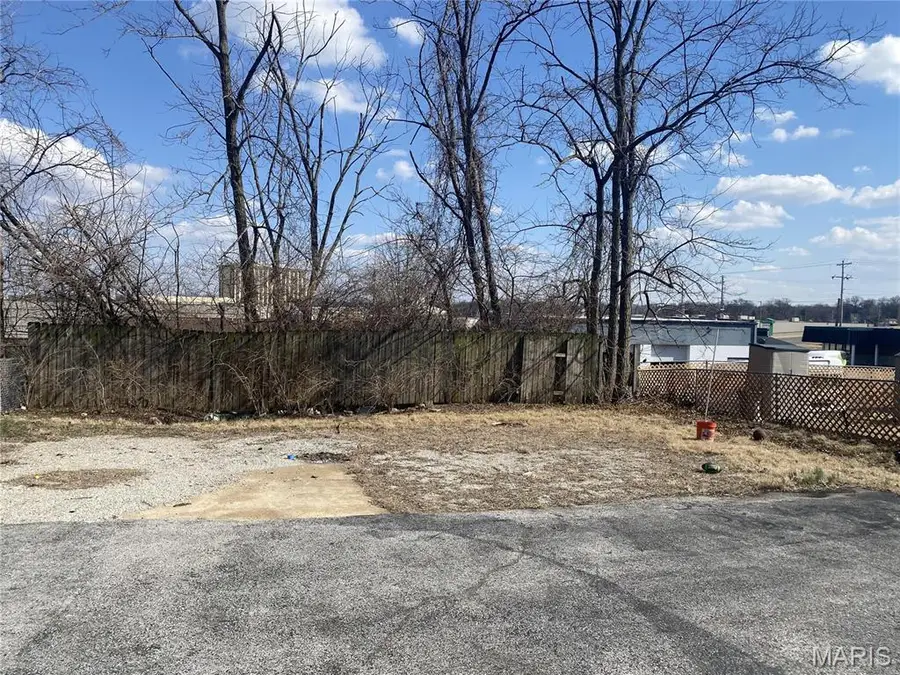 3754 Fee Fee Road, Bridgeton, MO 63044 - #3