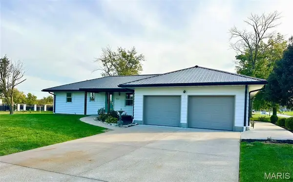 1017 Pocahontas Avenue, Palmyra, MO 63461