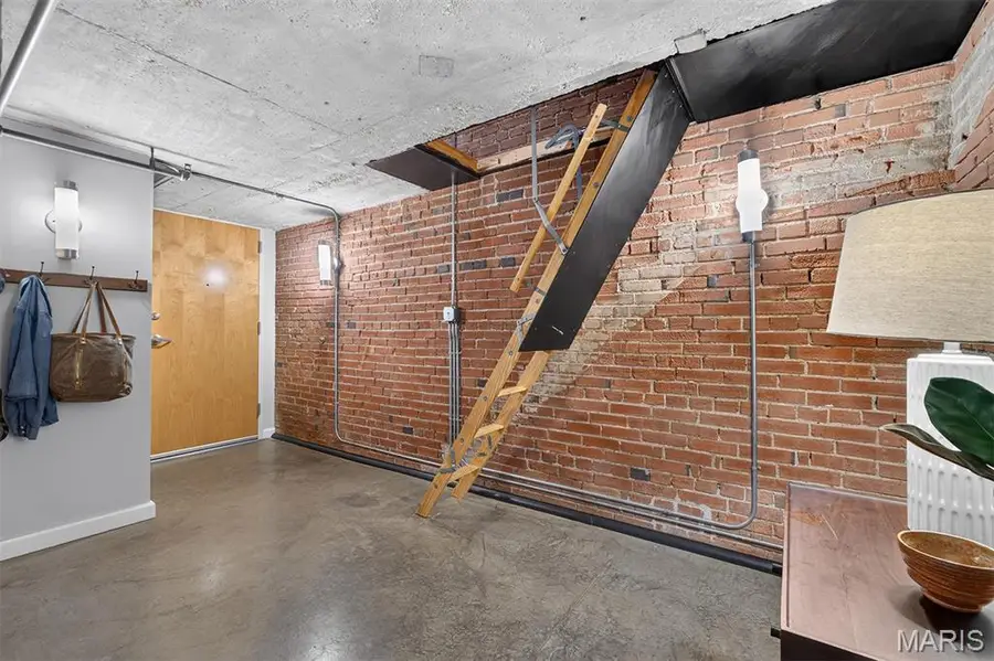901 Washington Avenue #207, Saint Louis, MO 63101 - #3