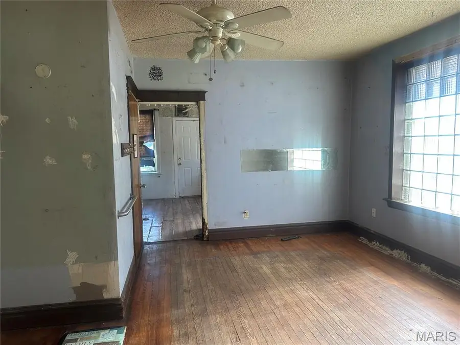 7410 S Grand Avenue, Saint Louis, MO 63111 - #3