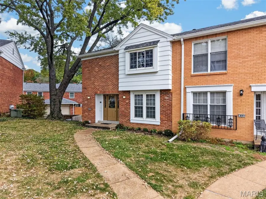 876 Judson Manor Drive, Saint Louis, MO 63141 - #2