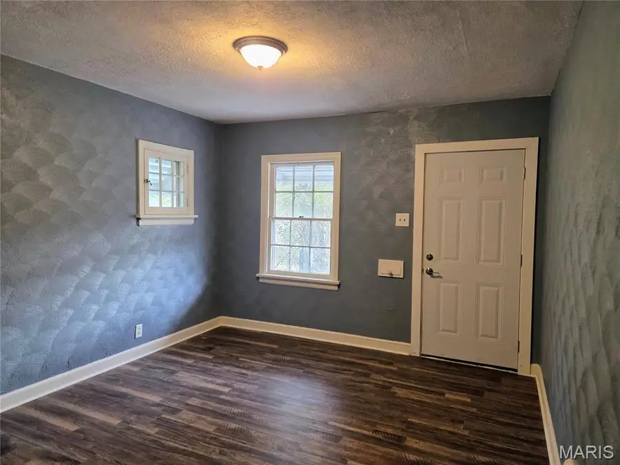 7041 Garesche Avenue, Jennings, MO 63136 - #3
