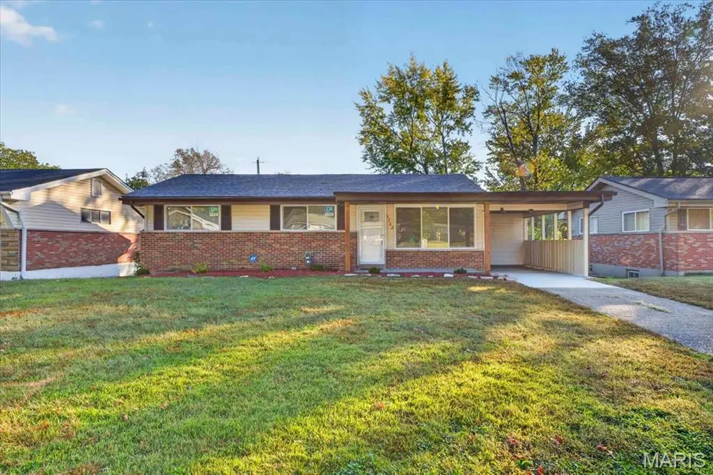 9742 Wendell Drive, Saint Louis, MO 63136 - #1