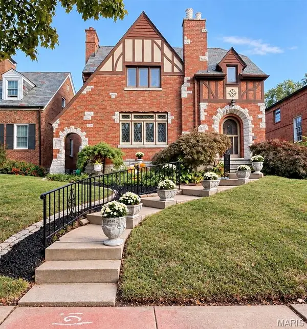 5318 Tamm Avenue, St Louis, MO 63109