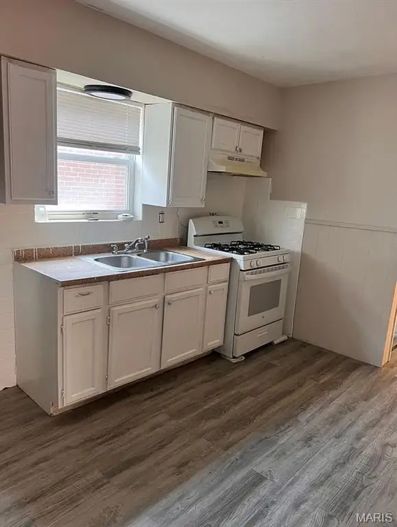 5333 Von Phul Street, Saint Louis, MO 63107 - #3
