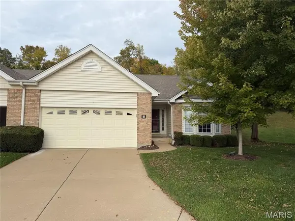 36 N Trumbull Circle #36B, St Charles, MO 63301