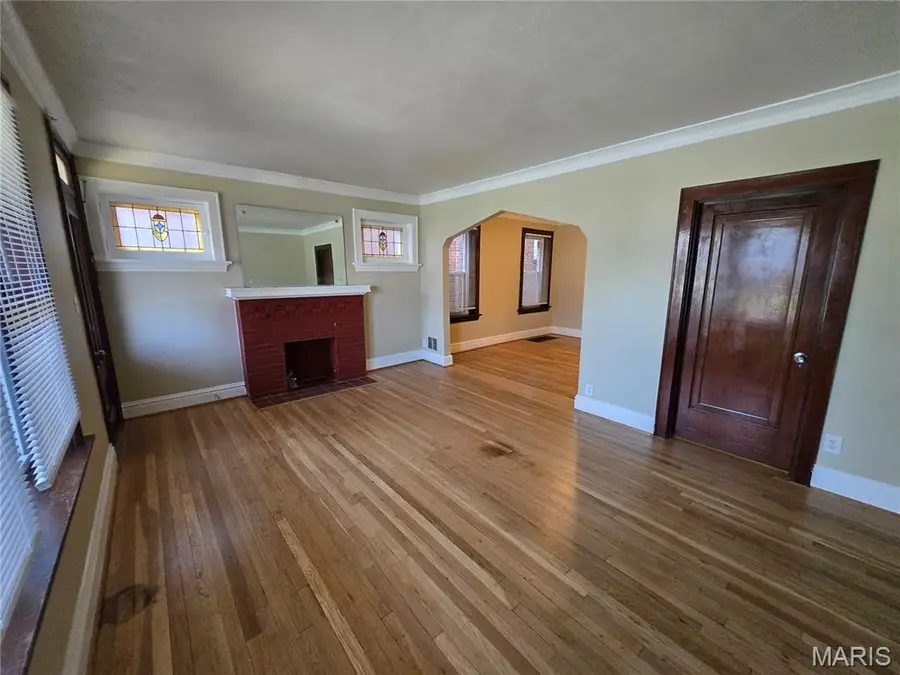 5322 Itaska Street, Saint Louis, MO 63109 - #3