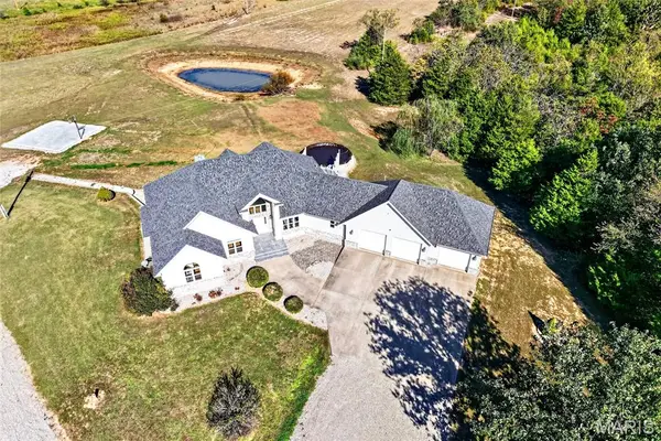 31320 Oslo Drive, Lebanon, MO 65536
