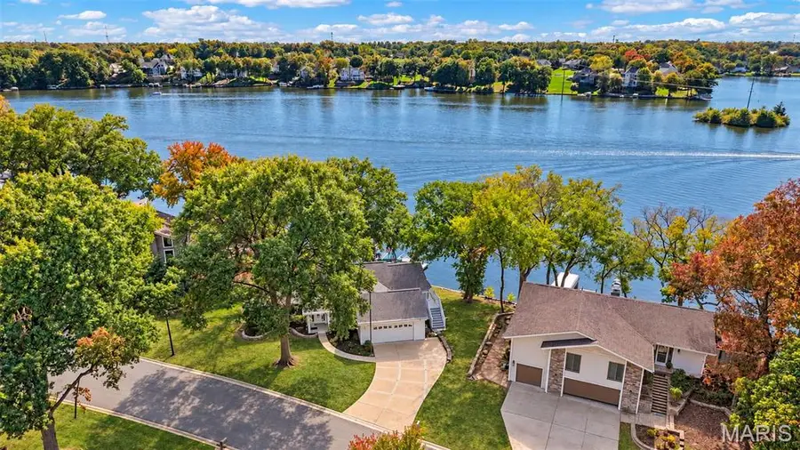 27 Marquette Drive, Lake Saint Louis, MO 63367 - #3