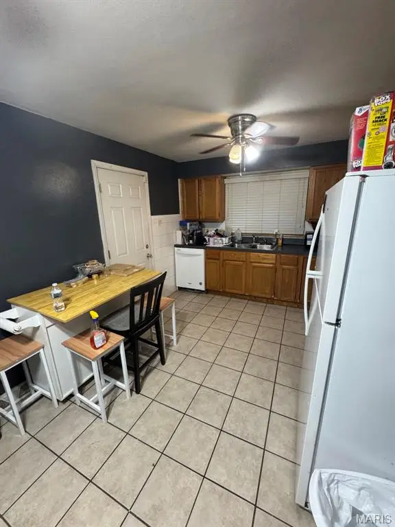 528 Ames Place, Ferguson, MO 63135 - #3