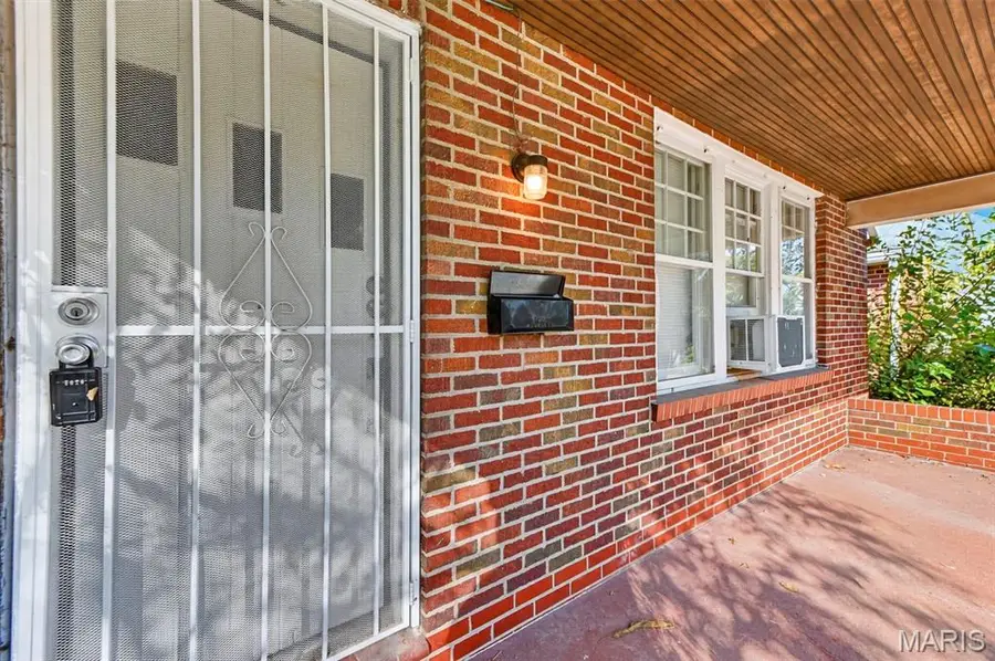 8937 Edna Street, Saint Louis, MO 63147 - #3