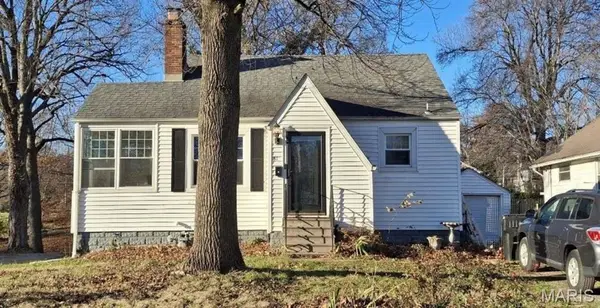 31 S 77th Street, Belleville, IL 62223