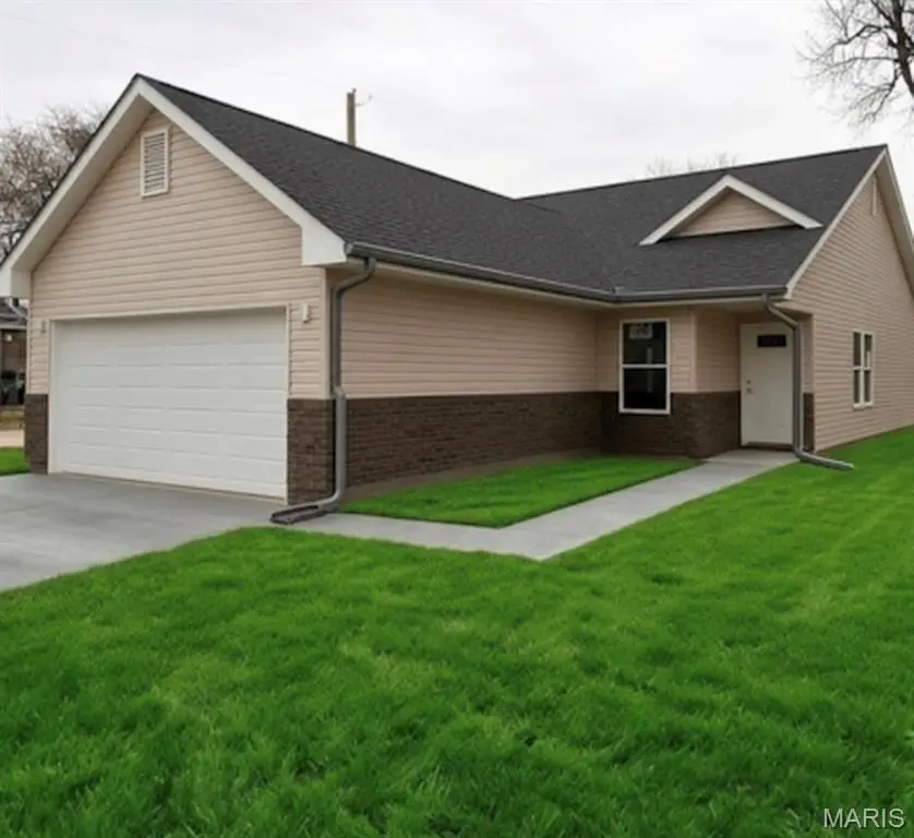 630 N 85th Street, East Saint Louis, IL 62203 - #1