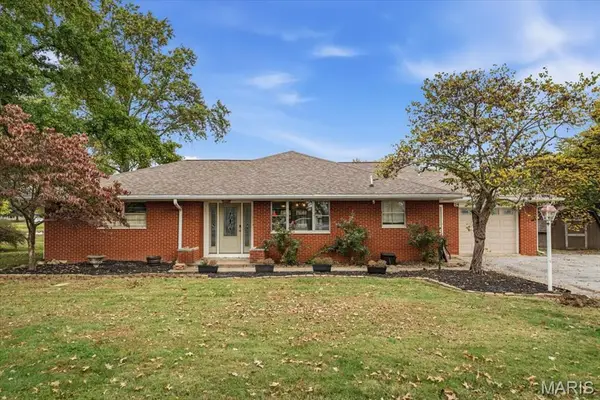 24 Lakewood Court, Collinsville, IL 62234