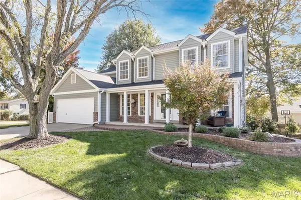 902 Palm Bay Drive, Ballwin, MO 63021